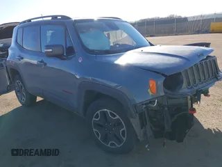 2017 Jeep Renegade Deserthawk z VIN ZACCJBCB7HPF93753, wystawiony jako IAAI lot #41662251 z przebiegiem 65 626 mil mil oraz . Historia ofert i sprzedaży dostępna na DreamBid. Obrazek 1.