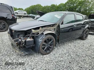 2013 Dodge Avenger SXT z VIN 1C3CDZCB4DN620043, wystawiony jako Copart lot #62539395 z przebiegiem 146 627 mil mil oraz Czysty tytuł • Clean title. Historia ofert i sprzedaży dostępna na DreamBid. Obrazek 1.