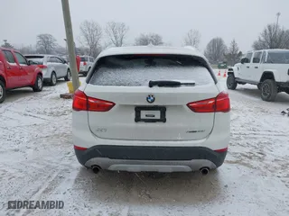 2018 BMW X1 xDrive28i with VIN WBXHT3C33J3H29973, listed as a IAAI auction lot 41547866 with 1 mi miles. Bid and sale history available at carsss.com. Image 17.