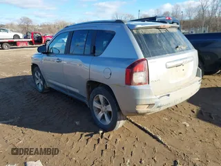 2017 Jeep Compass High Altitude with VIN 1C4NJDEBXHD113351, listed as a IAAI auction lot 41673188 with 59,752 mi miles. Bid and sale history available at carsss.com. Image 3.