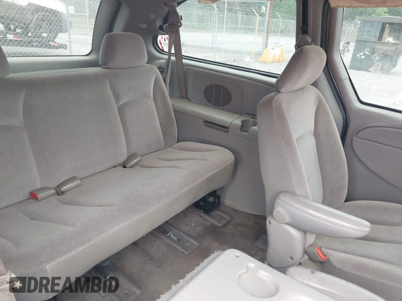 2003 Dodge Caravan Sport with VIN 2D4GP44R93R342893, listed as a IAAI auction lot 42210930 with Not Provided miles and . Bid and sale history available at carsss.com. Image 8.