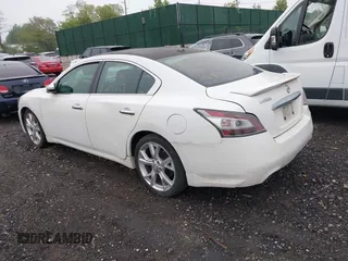 2012 Nissan Maxima S z VIN 1N4AA5APXCC811579, wystawiony jako IAAI lot #42194242 z przebiegiem Nie podano mil oraz . Historia ofert i sprzedaży dostępna na DreamBid. Obrazek 3.
