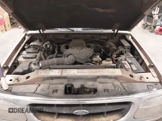 1998 Ford Explorer XLT с VIN 1FMZU32E8WUA42113, выставлен на аукционе IAAI как лот 41608275 с пробегом 149 567 миль миль и . История ставок и продаж доступна на DreamBid. Изображение 10.