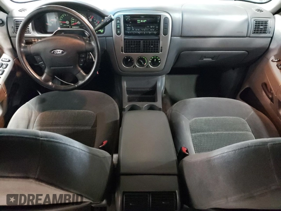 2003 Ford Explorer XLT z VIN 1FMZU73K03ZA66531, wystawiony jako Copart lot #61085955 z przebiegiem 225 514 mil mil oraz Szkoda całkowita • Salvage title. Historia ofert i sprzedaży dostępna na DreamBid. Obrazek 8.