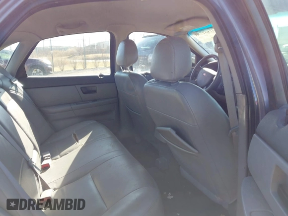 2006 Ford Taurus SE with VIN 1FAFP53U66A195340, listed as a IAAI auction lot 41861775 with 174,226 mi miles. Bid and sale history available at carsss.com. Image 8.