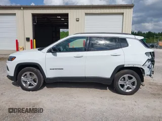 2024 Jeep Compass Latitude with VIN 3C4NJDBN9RT604049, listed as a IAAI auction lot 42153134 with 36,455 mi miles and . Bid and sale history available at carsss.com. Image 14.