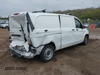 2021 Mercedes-Benz Metris Cargo z VIN W1YV0CEY8M3839772, wystawiony jako IAAI lot #42173555 z przebiegiem 97 502 mil mil oraz . Historia ofert i sprzedaży dostępna na DreamBid. Obrazek 4.