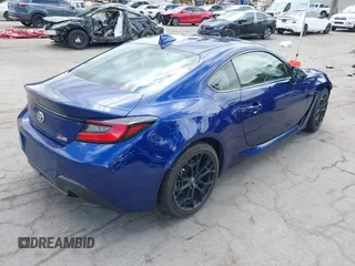 2023 Toyota 86 с VIN JF1ZNBC10P8760407, выставлен на аукционе IAAI как лот 42131556 с пробегом 10 458 миль миль и . История ставок и продаж доступна на DreamBid. Изображение 4.