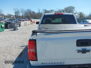 2015 Chevrolet Silverado 1500 LT with VIN 1GCVKREC0FZ200937, listed as a IAAI auction lot 41805994 with 51,706 mi miles. Bid and sale history available at carsss.com. Image 17.