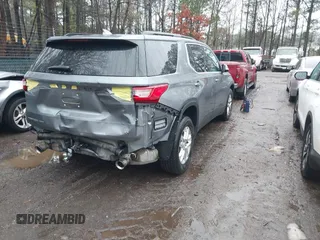 2019 Chevrolet Traverse LT Cloth with VIN 1GNEVGKW9KJ106775, listed as a IAAI auction lot 41223117 with 61,283 mi miles. Bid and sale history available at carsss.com. Image 4.