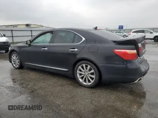 2011 Lexus LS 460 z VIN JTHBL5EF3B5103427, wystawiony jako Copart lot #47878475 z przebiegiem 72 292 mil mil oraz Szkoda całkowita • Salvage title. Historia ofert i sprzedaży dostępna na DreamBid. Obrazek 2.