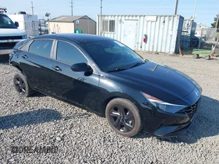 2021 Hyundai Elantra SEL z VIN 5NPLM4AG4MH000807, wystawiony jako IAAI lot #39957266 z przebiegiem 30 938 mil mil oraz . Historia ofert i sprzedaży dostępna na DreamBid. Obrazek 1.