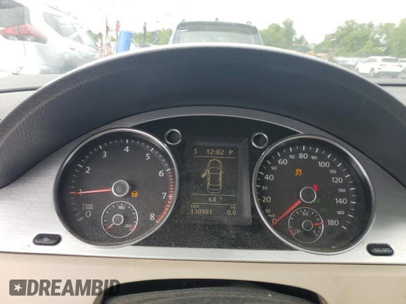 2010 Volkswagen CC Luxury z VIN WVWHL7AN7AE526188, wystawiony jako Copart lot #59014795 z przebiegiem 130 981 mil mil oraz Czysty tytuł • Clean title. Historia ofert i sprzedaży dostępna na DreamBid. Obrazek 9.