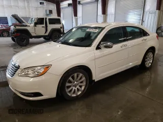 2013 Chrysler 200 Limited with VIN 1C3CCBCGXDN559321, listed as a Copart auction lot 56076125 with 193,861 mi miles and Clean Title. Bid and sale history available at DreamBid. Image 1.