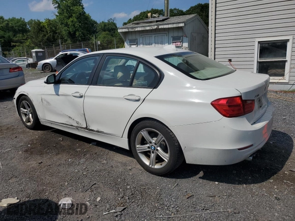 2013 BMW 3 Series 328i xDrive с VIN WBA3B3C52DF533516, выставлен на аукционе Copart как лот 60193335 с пробегом 104 446 миль миль и Списание • Salvage title. История ставок и продаж доступна на DreamBid. Изображение 2.