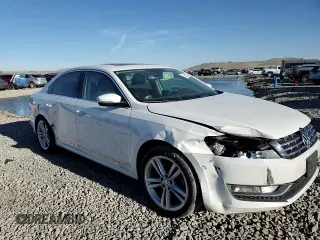 2014 Volkswagen Passat SEL Premium z VIN 1VWCN7A30EC100232, wystawiony jako Copart lot #48228355 z przebiegiem 127 832 mil mil oraz Szkoda całkowita • Salvage title. Historia ofert i sprzedaży dostępna na DreamBid. Obrazek 11.