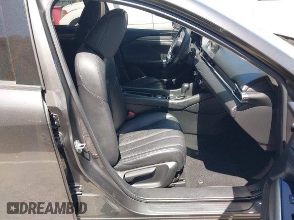 2018 Mazda Mazda6 Touring with VIN JM1GL1VM1J1320592, listed as a IAAI auction lot 41985616 with 100,920 mi miles. Bid and sale history available at carsss.com. Image 5.