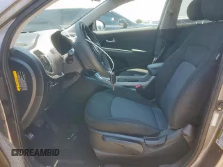 2015 Kia Sportage LX z VIN KNDPB3AC3F7762743, wystawiony jako Copart lot #58206525 z przebiegiem 108 904 mil mil oraz Szkoda całkowita • Salvage title. Historia ofert i sprzedaży dostępna na DreamBid. Obrazek 7.