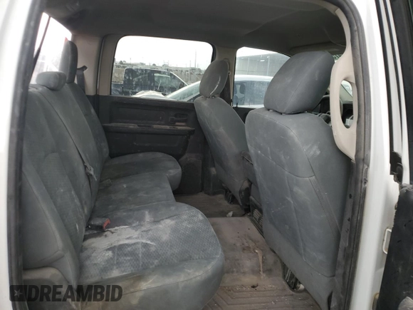 2018 Ram 2500 Tradesman z VIN 3C6UR5HJ0JG279228, wystawiony jako Copart lot #65447575 z przebiegiem 106 614 mil mil oraz Czysty tytuł • Clean title. Historia ofert i sprzedaży dostępna na DreamBid. Obrazek 10.