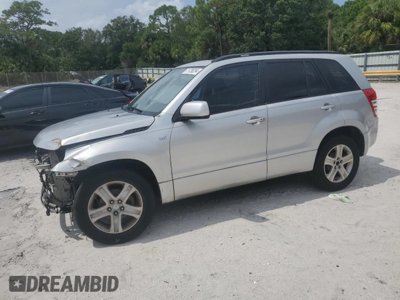 2006 Suzuki Grand Vitara Luxury с VIN JS3TE947264102168, выставлен на аукционе Copart как лот 71726254 с пробегом 276 789 миль миль и Списание • Salvage title. История ставок и продаж доступна на DreamBid. Изображение 1.