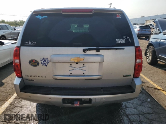 2010 Chevrolet Suburban LS with VIN 1GNUCHE08AR188822, listed as a Copart auction lot 70681704 with 161,596 mi miles and Clean Title. Bid and sale history available at carsss.com. Image 6.