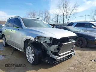 2016 Volvo XC90 T6 Momentum z VIN YV4A22PK5G1062660, wystawiony jako IAAI lot #41806225 z przebiegiem 117 043 mil mil oraz . Historia ofert i sprzedaży dostępna na DreamBid. Obrazek 1.
