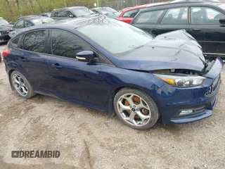 2017 Ford Focus ST with VIN 1FADP3L9XHL283306, listed as a IAAI auction lot 41945299 with 137,102 mi miles and . Bid and sale history available at carsss.com. Image 1.