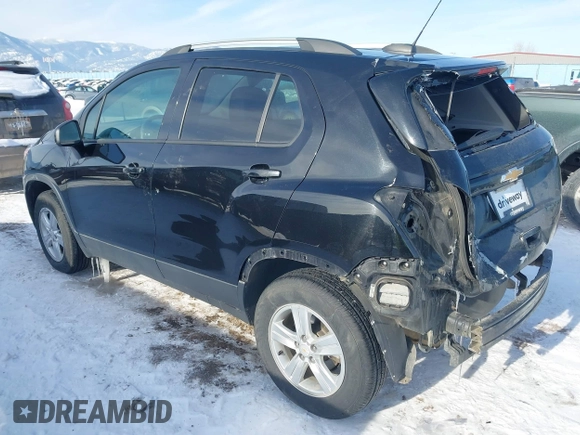 2021 Chevrolet Trax LT with VIN KL7CJPSB0MB333002, listed as a IAAI auction lot 41544127 with 65,551 mi miles. Bid and sale history available at carsss.com. Image 3.
