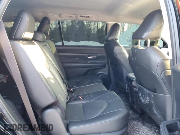 2024 Toyota Highlander XLE with VIN 5TDAAAB57RS027559, listed as a Copart auction lot 41861825 with 18,907 mi miles and Salvage title. Bid and sale history available at DreamBid. Image 11.