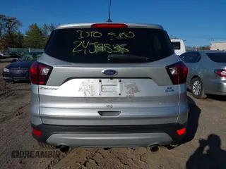 2019 Ford Escape SE z VIN 1FMCU9GD1KUC51552, wystawiony jako IAAI lot #40948295 z przebiegiem 24 571 mil mil oraz . Historia ofert i sprzedaży dostępna na DreamBid. Obrazek 16.