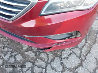 2015 Hyundai Sonata SE z VIN 5NPE24AF2FH231083, wystawiony jako IAAI lot #40957093 z przebiegiem 218 159 mil mil oraz . Historia ofert i sprzedaży dostępna na DreamBid. Obrazek 18.