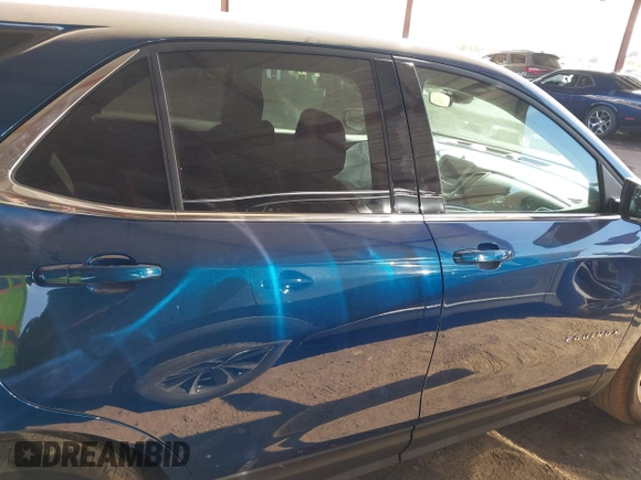 2020 Chevrolet Equinox LT with VIN 3GNAXKEV8LL227287, listed as a IAAI auction lot 41549912 with 27,855 mi miles and . Bid and sale history available at carsss.com. Image 13.
