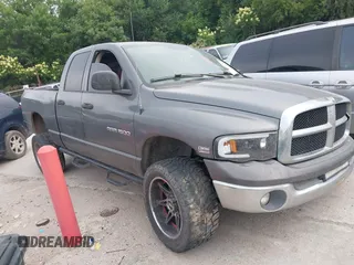 2003 Dodge 1500 ST z VIN 1D7HU18D23S351463, wystawiony jako IAAI lot #42319685 z przebiegiem 243 752 mil mil oraz . Historia ofert i sprzedaży dostępna na DreamBid. Obrazek 1.