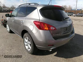 2010 Nissan Murano S z VIN JN8AZ1MW0AW108815, wystawiony jako IAAI lot #41742013 z przebiegiem 162 578 mil mil oraz . Historia ofert i sprzedaży dostępna na DreamBid. Obrazek 3.