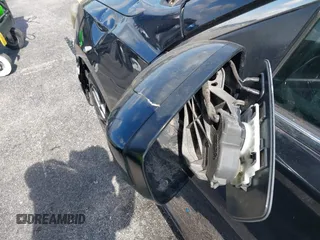 2016 Acura ILX z VIN 19UDE2F38GA005372, wystawiony jako IAAI lot #42154085 z przebiegiem Nie podano mil oraz . Historia ofert i sprzedaży dostępna na DreamBid. Obrazek 17.