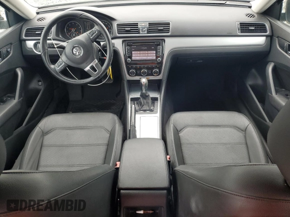 2012 Volkswagen Passat SE with VIN 1VWBP7A35CC037714, listed as a Copart auction lot 52194795 with 77,235 mi miles and Salvage Title. Bid and sale history available at carsss.com. Image 8.