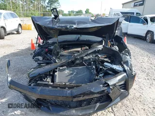 2018 Chevrolet Camaro 1SS z VIN 1G1FF1R7XJ0102124, wystawiony jako IAAI lot #42292031 z przebiegiem 117 098 mil mil oraz . Historia ofert i sprzedaży dostępna na DreamBid. Obrazek 12.