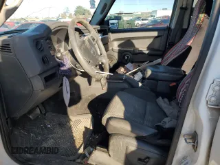 2009 Jeep Commander Sport с VIN 1J8HG48K89C535741, выставлен на аукционе Copart как лот 43759225 с пробегом 140 357 миль миль и Списание • Salvage title. История ставок и продаж доступна на DreamBid. Изображение 7.