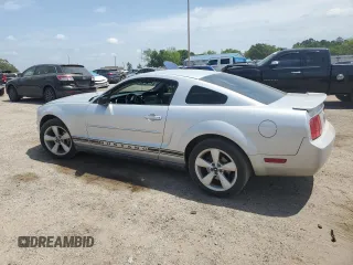 2008 Ford Mustang Deluxe with VIN 1ZVHT80N885179842, listed as a Copart auction lot 54530415 with 170,736 mi miles and Salvage title. Bid and sale history available at DreamBid. Image 2.