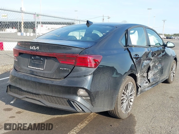 2024 Kia Forte GT-Line with VIN 3KPF54AD0RE832446, listed as a IAAI auction lot 41715947 with 4,749 mi miles. Bid and sale history available at carsss.com. Image 4.