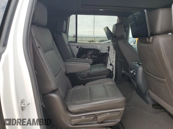 2024 GMC Yukon XL Denali with VIN 1GKS2JKL9RR163677, listed as a Copart auction lot 41381335 with 19,929 mi miles and Salvage Title. Bid and sale history available at carsss.com. Image 11.