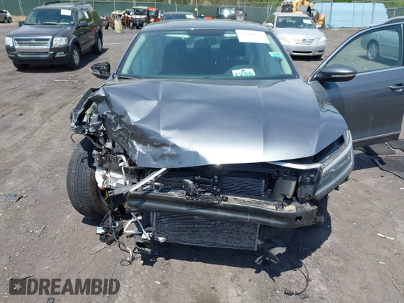 2016 Volkswagen Passat SE with VIN 1VWBS7A34GC049728, listed as a IAAI auction lot 42248027 with 83,215 mi miles and . Bid and sale history available at DreamBid. Image 6.