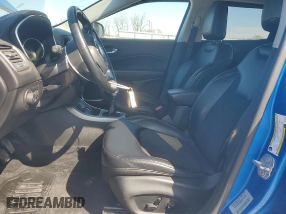 2017 Jeep Compass Latitude with VIN 3C4NJDBB6HT688786, listed as a Copart auction lot 52311265 with 89,282 mi miles and Salvage Title. Bid and sale history available at carsss.com. Image 7.