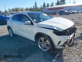 2015 Mercedes-Benz GLA 250 z VIN WDCTG4EB2FJ122401, wystawiony jako IAAI lot #42058151 z przebiegiem 130 680 mil mil oraz . Historia ofert i sprzedaży dostępna na DreamBid. Obrazek 1.