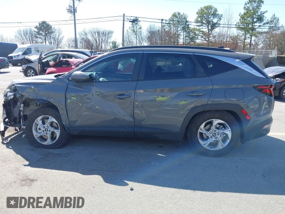 2024 Hyundai Tucson SEL with VIN 5NMJB3DE4RH368460, listed as a IAAI auction lot 41647122 with 10,987 mi miles and . Bid and sale history available at carsss.com. Image 15.