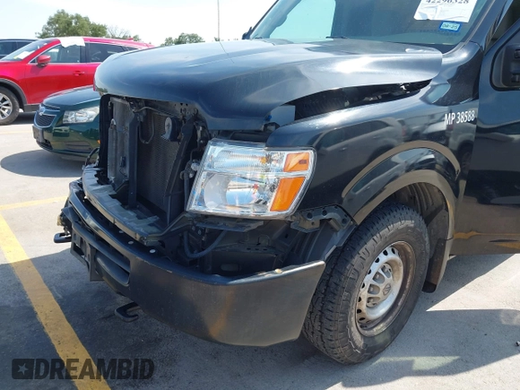 2019 Nissan NV Cargo SV z VIN 1N6AF0LY0KN800465, wystawiony jako IAAI lot #42296328 z przebiegiem 119 472 mil mil oraz . Historia ofert i sprzedaży dostępna na DreamBid. Obrazek 18.