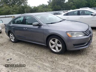 2013 Volkswagen Passat SE z VIN 1VWBP7A39DC123321, wystawiony jako Copart lot #58780315 z przebiegiem 110 132 mil mil oraz Czysty tytuł • Clean title. Historia ofert i sprzedaży dostępna na DreamBid. Obrazek 4.