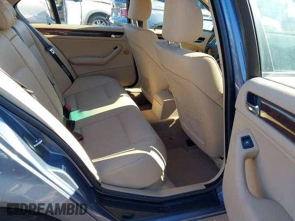 2004 BMW 3 Series 325xi with VIN WBAEU33494PR11612, listed as a IAAI auction lot 41805426 with 60,650 mi miles and . Bid and sale history available at DreamBid. Image 8.