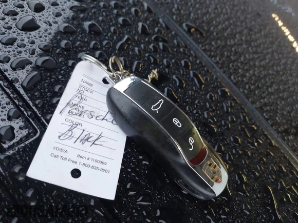 2010 Porsche Panamera S with VIN WP0AB2A74AL062362, listed as a IAAI auction lot 41752139 with 86,874 mi miles and . Bid and sale history available at DreamBid. Image 11.