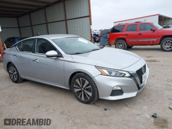 2022 Nissan Altima 2.5 SV with VIN 1N4BL4DV8NN384221, listed as a IAAI auction lot 41605869 with 67,177 mi miles. Bid and sale history available at carsss.com. Image 1.
